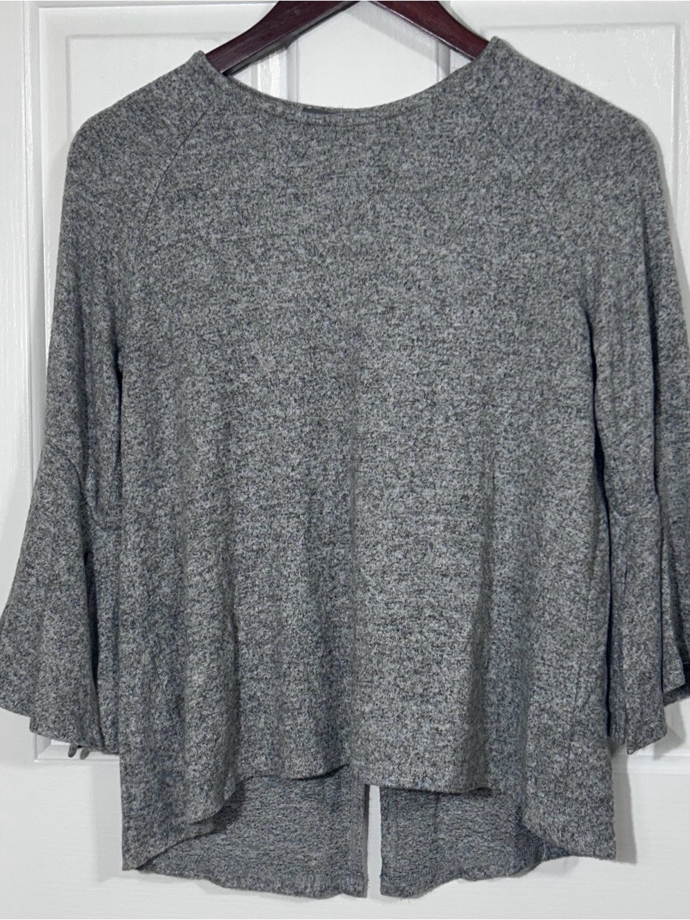 Coin 1804 Grey Bell Sleeve Keyhole Back Knit Top "The Heather Horizon" Size S